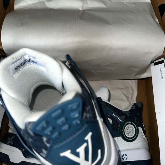 Air Jordan 4 Louis Vuitton - Picture 2 of 6